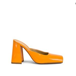 Bottega Veneta tower pump super gloss tangerine 39